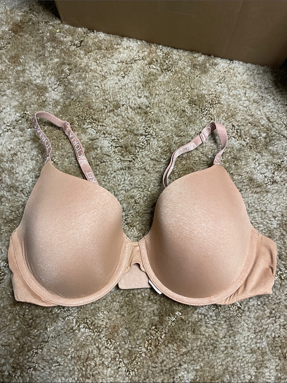 Victoria’s Secret T Shirt Lightly Lined Demi Bra Size 36C